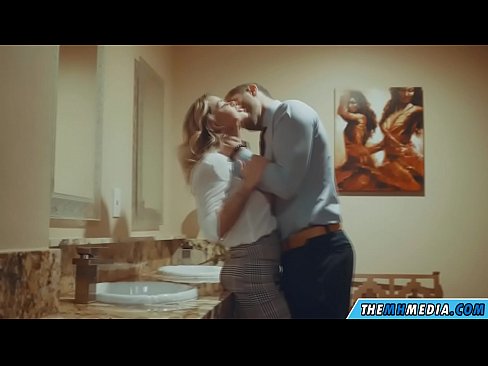 ❤️ Kapag ang isang busty blonde seduces sa isang pampublikong banyo ️❌ Porno fb sa tl.befuck-net.ru ☑